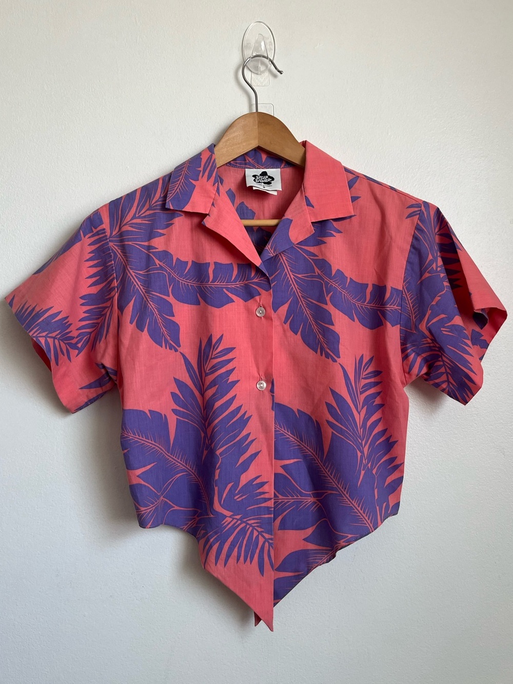 Vintage Hilo Hattie Top Cropped Hawaiian Pink Purple Button Up Tie Front